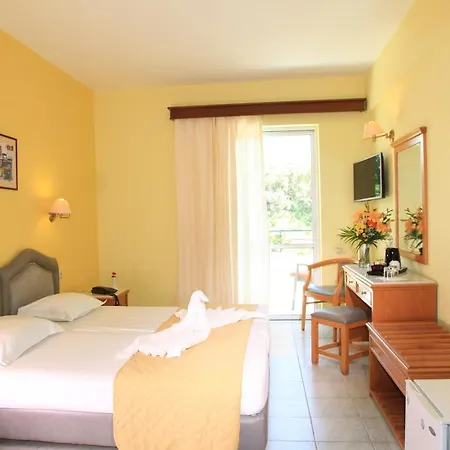 Dedalos Hotel 3*