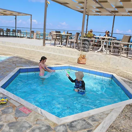 Dedalos Hotel 3*